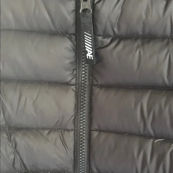 American Eagle Outfitters Men's Dark Puffer Jacket - Picture 3 of 4